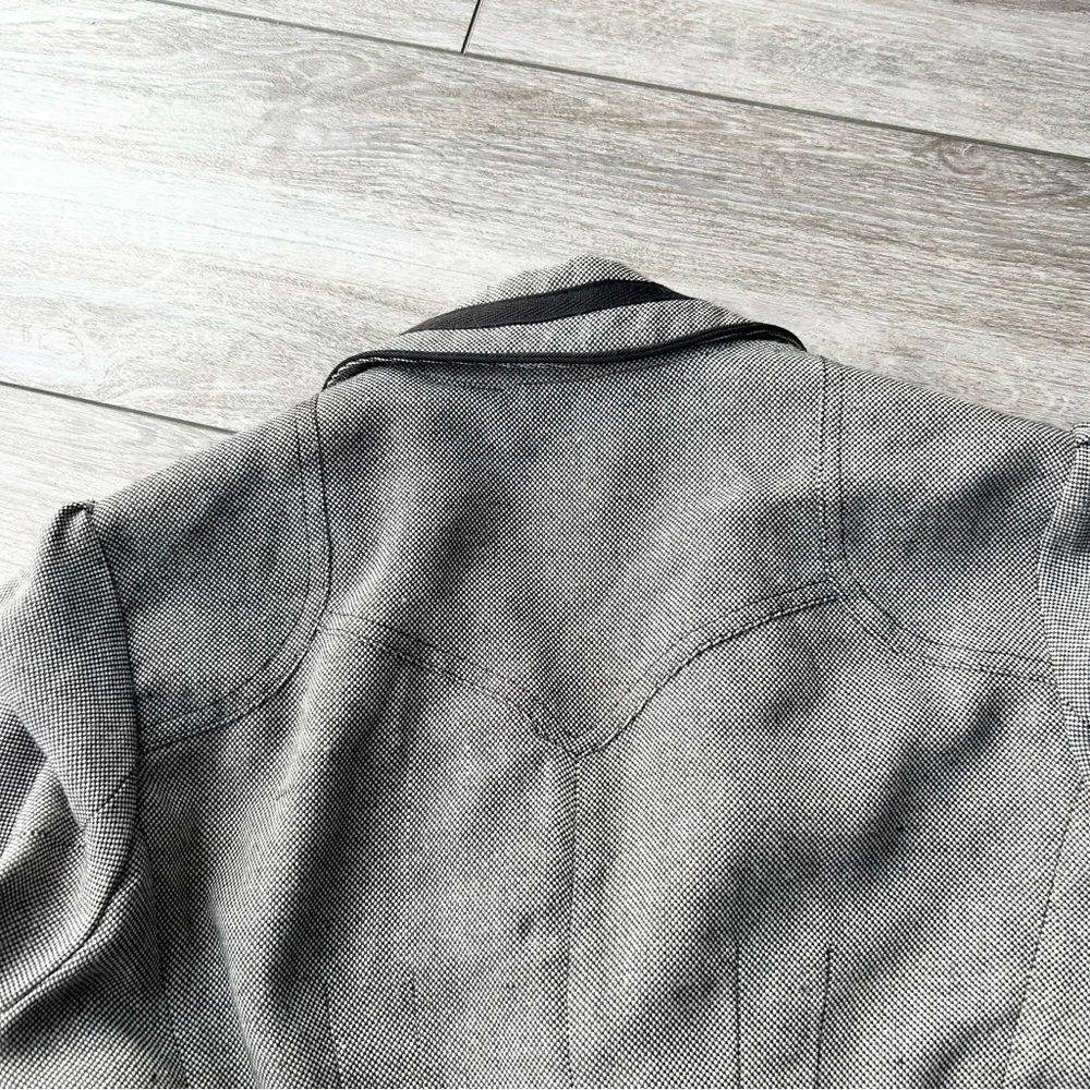 Tristan & Iseut Wool Blend Puff Sleeve Embroidery Blazer - Picture 11 of 15